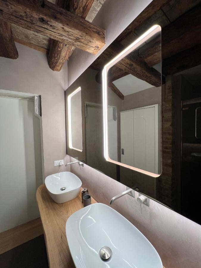 Venice Luxury Suite - Private Jacuzzi And Design Εξωτερικό φωτογραφία